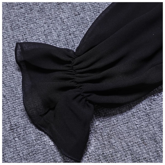 Sheer Sleeve Heart Top The Edalyn - Picture 7 of 7